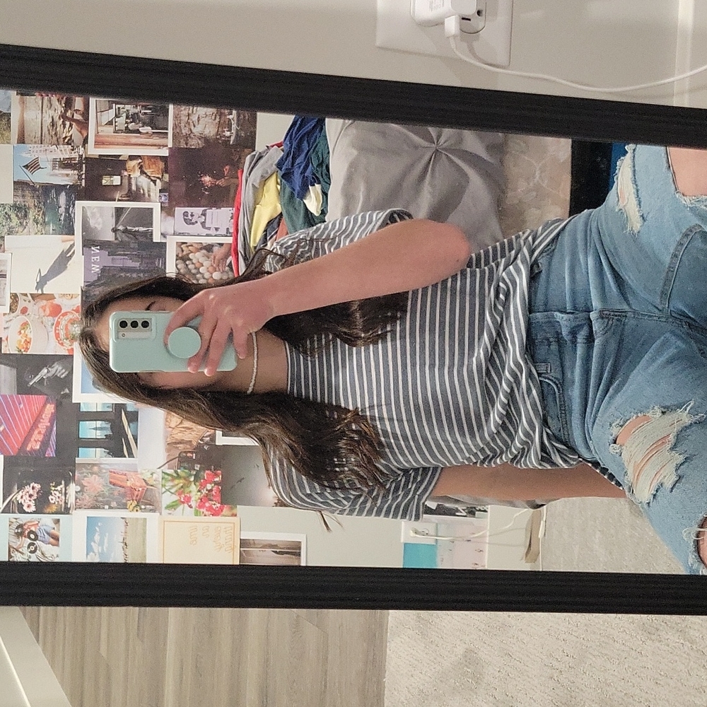Downeast blue and white striped tee size s